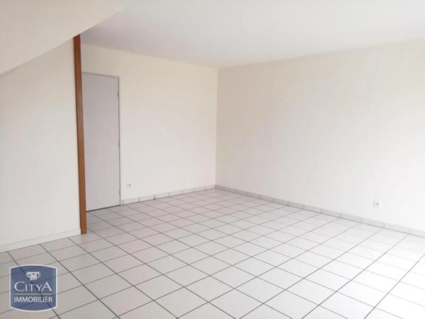 Appartement à louer 3 pièces 67.93m² Ruaudin (72230)