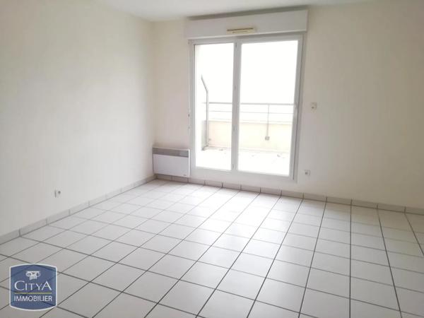 Appartement à louer 3 pièces 67.93m² Ruaudin (72230)