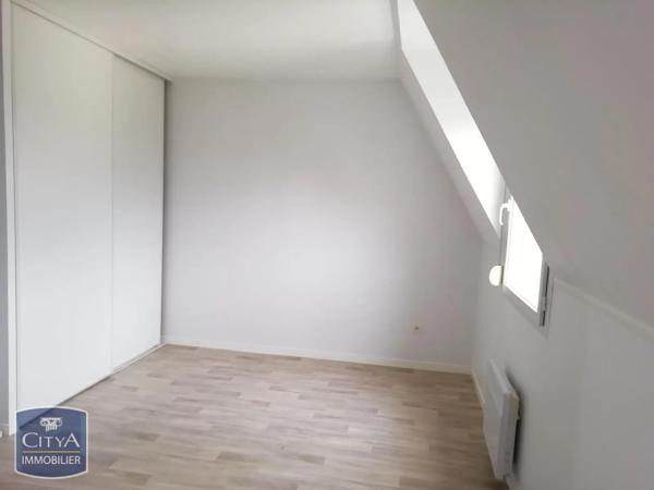 Appartement à louer 3 pièces 67.93m² Ruaudin (72230)