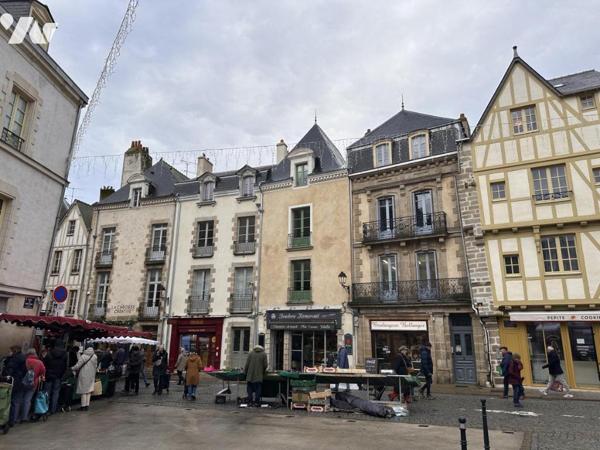 VANNES Centre ville, T2 2ème étage sans ascenseur