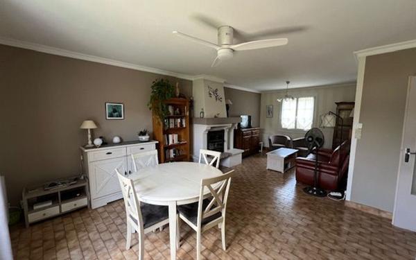 Maison à vendre    3 pièces •  Saint-Aignan