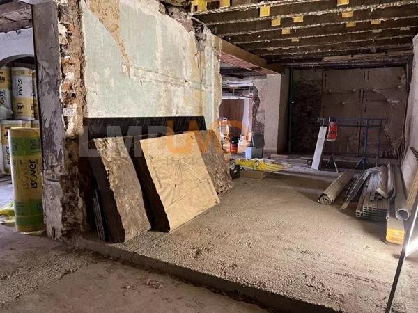 Immeuble à bon rendement locatif Cransac les Thermes Aveyron