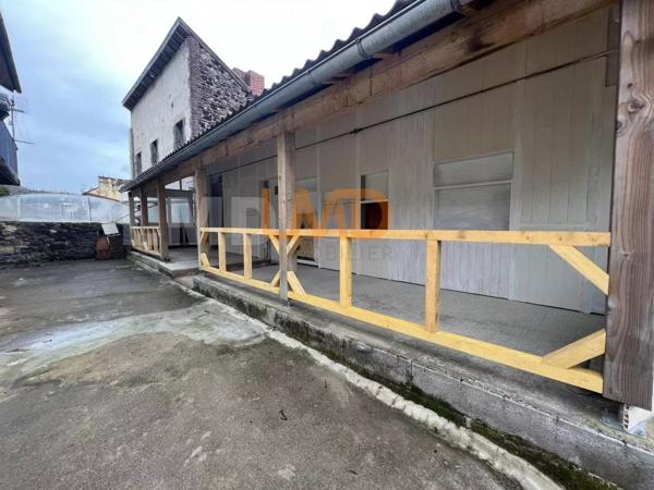 Immeuble à bon rendement locatif Cransac les Thermes Aveyron