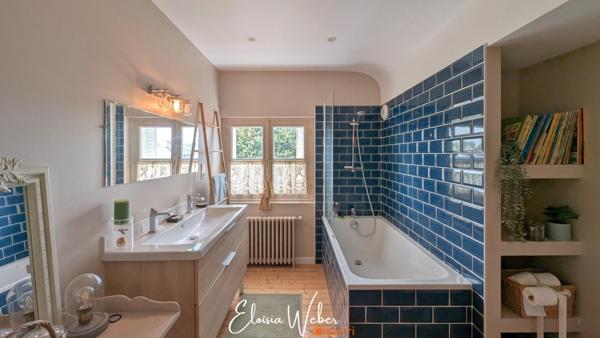 Élégante maison familiale avec jardin