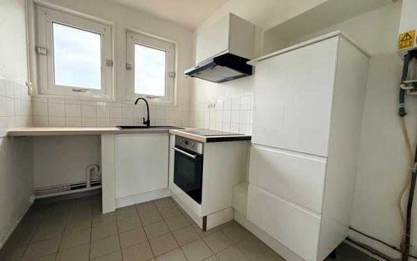Appartement à louer    3 pièces •  Douai