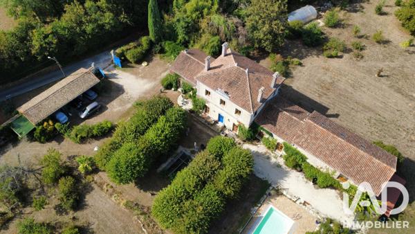 Maison à vendre 8 pièces 337,66 m² Londigny