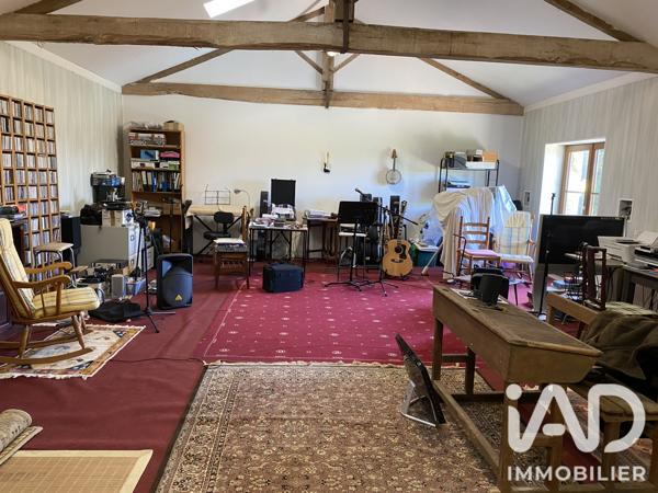 Maison à vendre 8 pièces 337,66 m² Londigny
