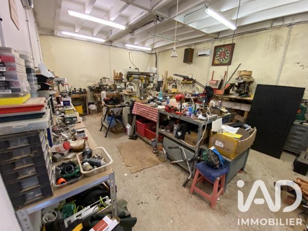 Maison à vendre 8 pièces 337,66 m² Londigny