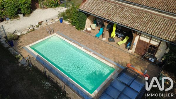 Maison à vendre 8 pièces 337,66 m² Londigny