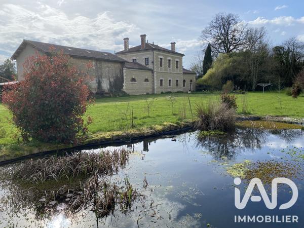 Maison à vendre 8 pièces 337,66 m² Londigny