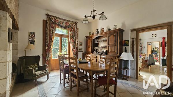 Maison à vendre 8 pièces 337,66 m² Londigny