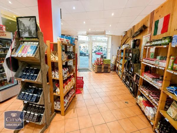 Immeuble à vendre 150m² Chatte (38160)