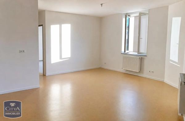 Immeuble à vendre 150m² Chatte (38160)