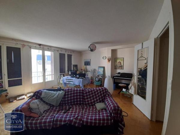 Appartement à louer 2 pièces 64m²