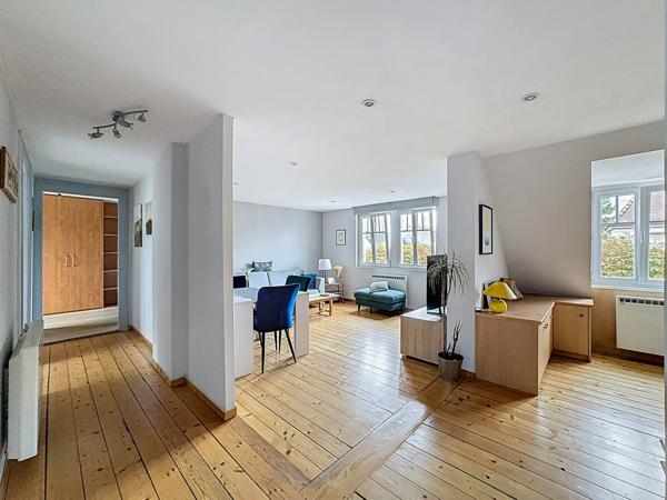 CHARMANT DUPLEX A CRONENBOURG