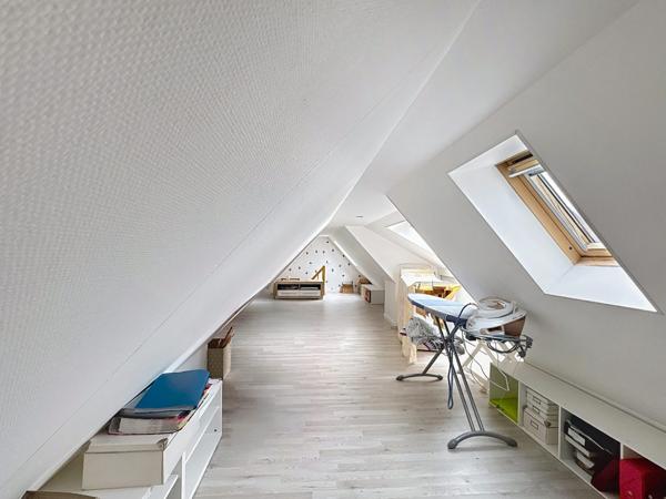 CHARMANT DUPLEX A CRONENBOURG