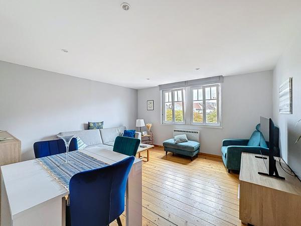 CHARMANT DUPLEX A CRONENBOURG