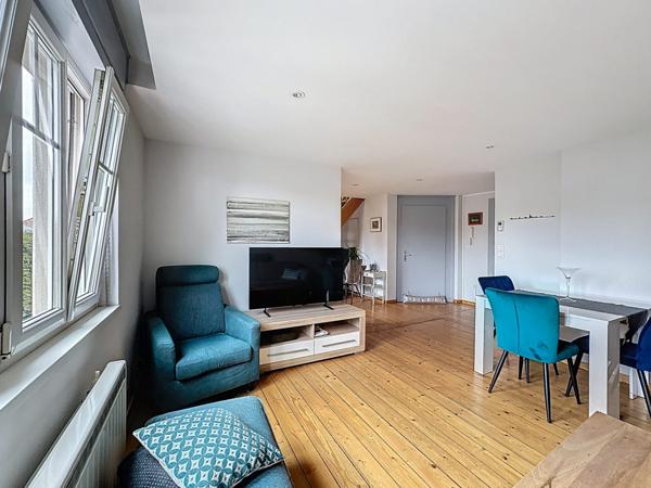 CHARMANT DUPLEX A CRONENBOURG