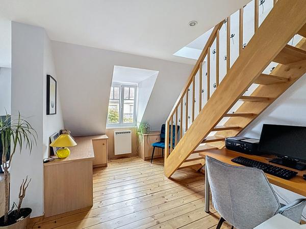 CHARMANT DUPLEX A CRONENBOURG