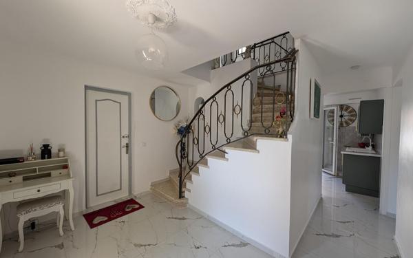 Maison à vendre    5 pièces •  Pézenas