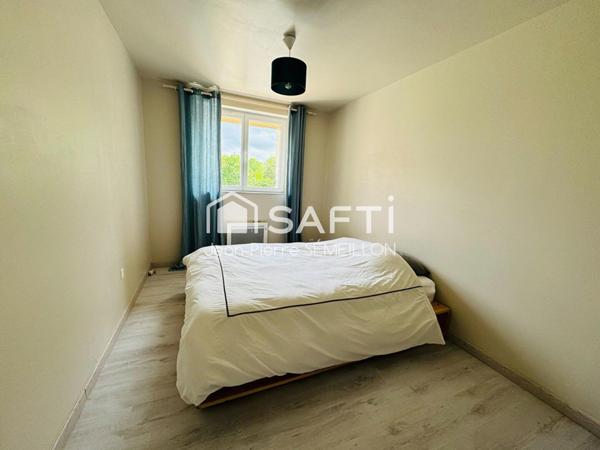 Maison en pierre 17ème siècle 250 M² terrain boisé 8000 M²