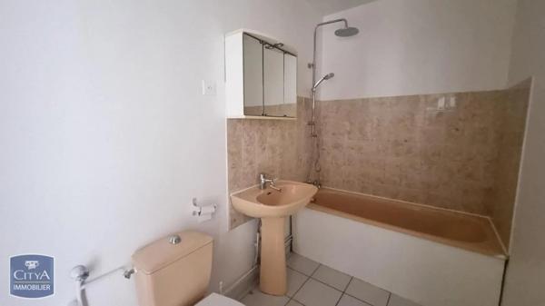 Appartement à louer 2 pièces 34.27m² Saint-Quentin (02100)
