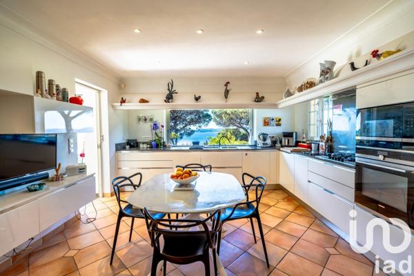 Maison à vendre 7 pièces 230 m² Sainte-Maxime