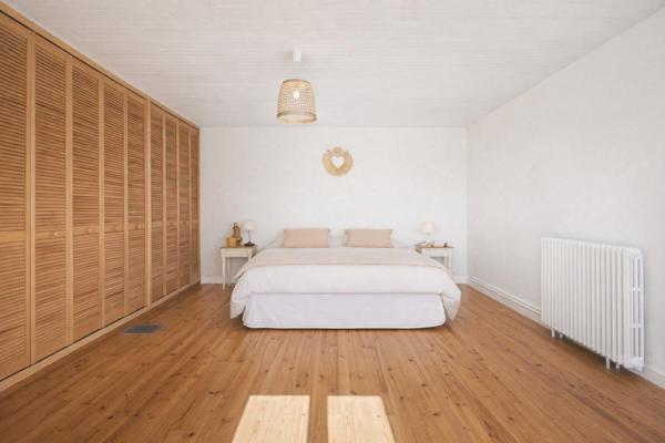maison en pierre rénovée 204 m², parc arboré, dépendances 15 mn de NIORT