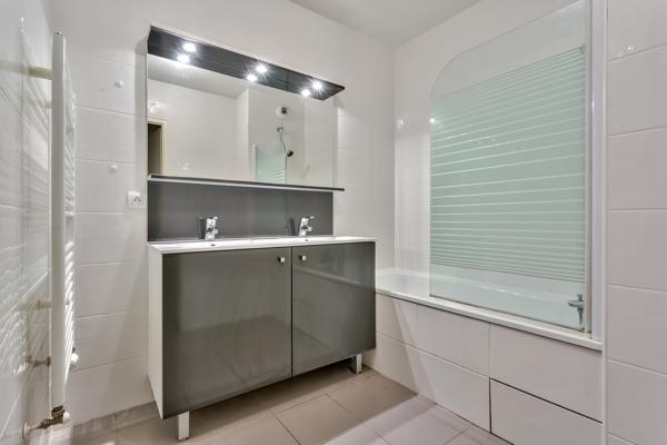 Appartement · Vente Bordeaux (33300) 3 pièces · 62m²