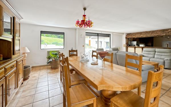Maison à vendre    5 pièces • 171 m2 Atur