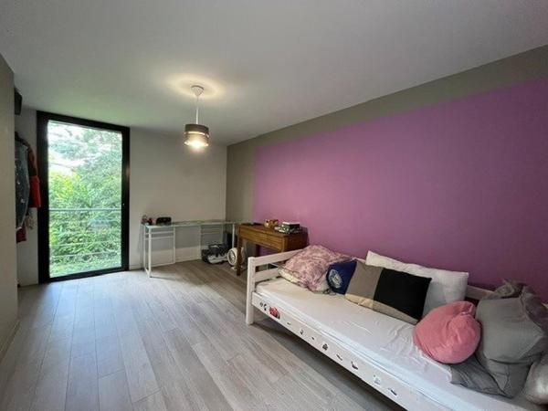 Maison 210 m2 habitables sur parcelle 1542 m2