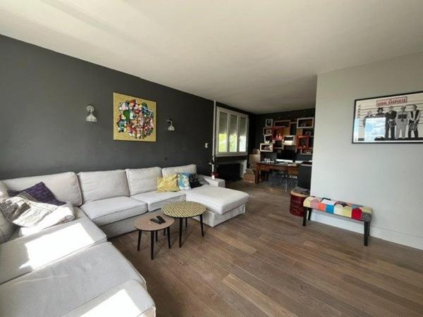 Maison 210 m2 habitables sur parcelle 1542 m2