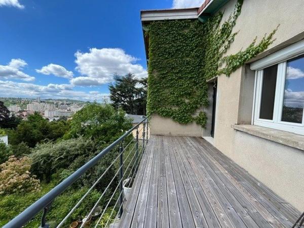 Maison 210 m2 habitables sur parcelle 1542 m2