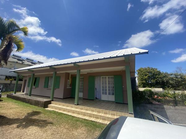 Vente Maison130 m² - 6 Pièces - LE TAMPON (97430)