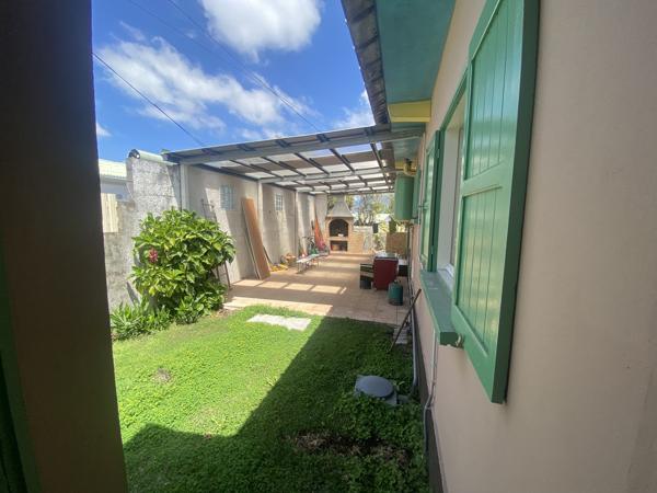 Vente Maison130 m² - 6 Pièces - LE TAMPON (97430)