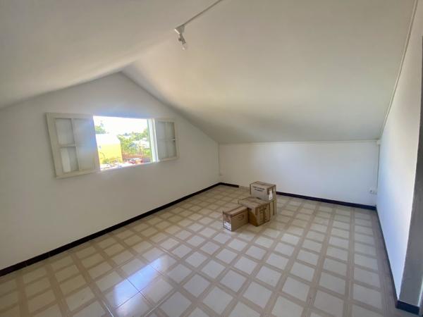 Vente Maison130 m² - 6 Pièces - LE TAMPON (97430)