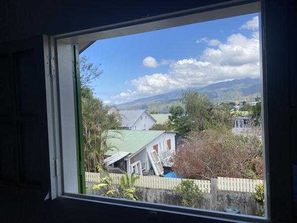 Vente Maison130 m² - 6 Pièces - LE TAMPON (97430)