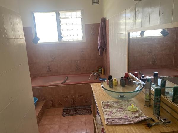 Vente Maison130 m² - 6 Pièces - LE TAMPON (97430)