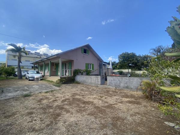 Vente Maison130 m² - 6 Pièces - LE TAMPON (97430)