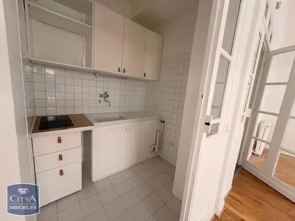 Appartement à louer 1 pièce 33m² Paris 15e Arrondissement (75015)