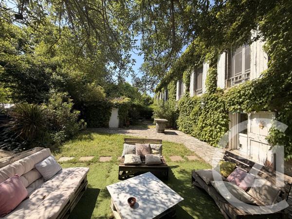 Maison à vendre  7 pièces - 180 m 2   ST CHRISTOL LES ALES  - 30