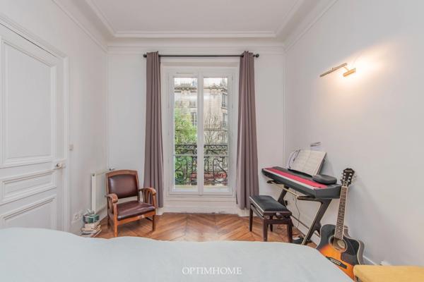 Métro Goncourt - Charmant 3 pièces avec balcon filant –