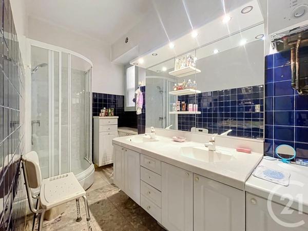 Maison à vendre  6 pièces - 159,61 m 2   BAGNOLS SUR CEZE  - 30