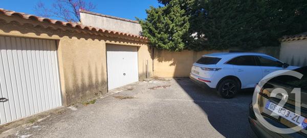 Appartement F3 à vendre  3 pièces - 90,96 m 2   VILLENEUVE LES AVIGNON  - 30