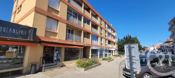 Appartement F3 à vendre  3 pièces - 90,96 m 2   VILLENEUVE LES AVIGNON  - 30