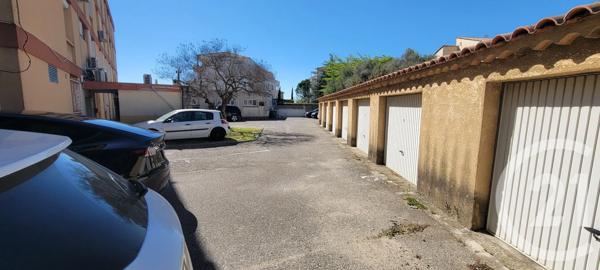 Appartement F3 à vendre  3 pièces - 90,96 m 2   VILLENEUVE LES AVIGNON  - 30