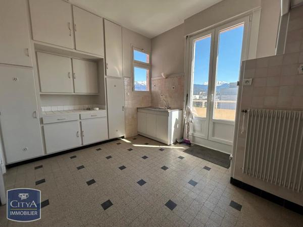 Appartement à louer 3 pièces 90m² Grenoble (38000)