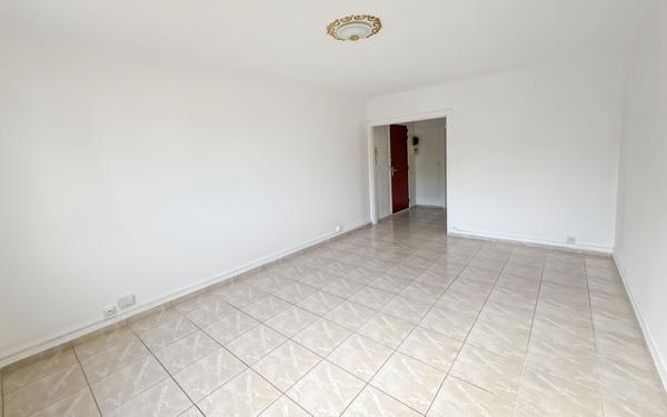 Appartement à louer    2 pièces • 44,98 m2 Évry