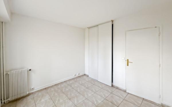 Appartement à louer    2 pièces • 44,98 m2 Évry