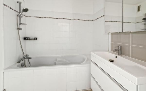 Appartement à louer    2 pièces • 44,98 m2 Évry